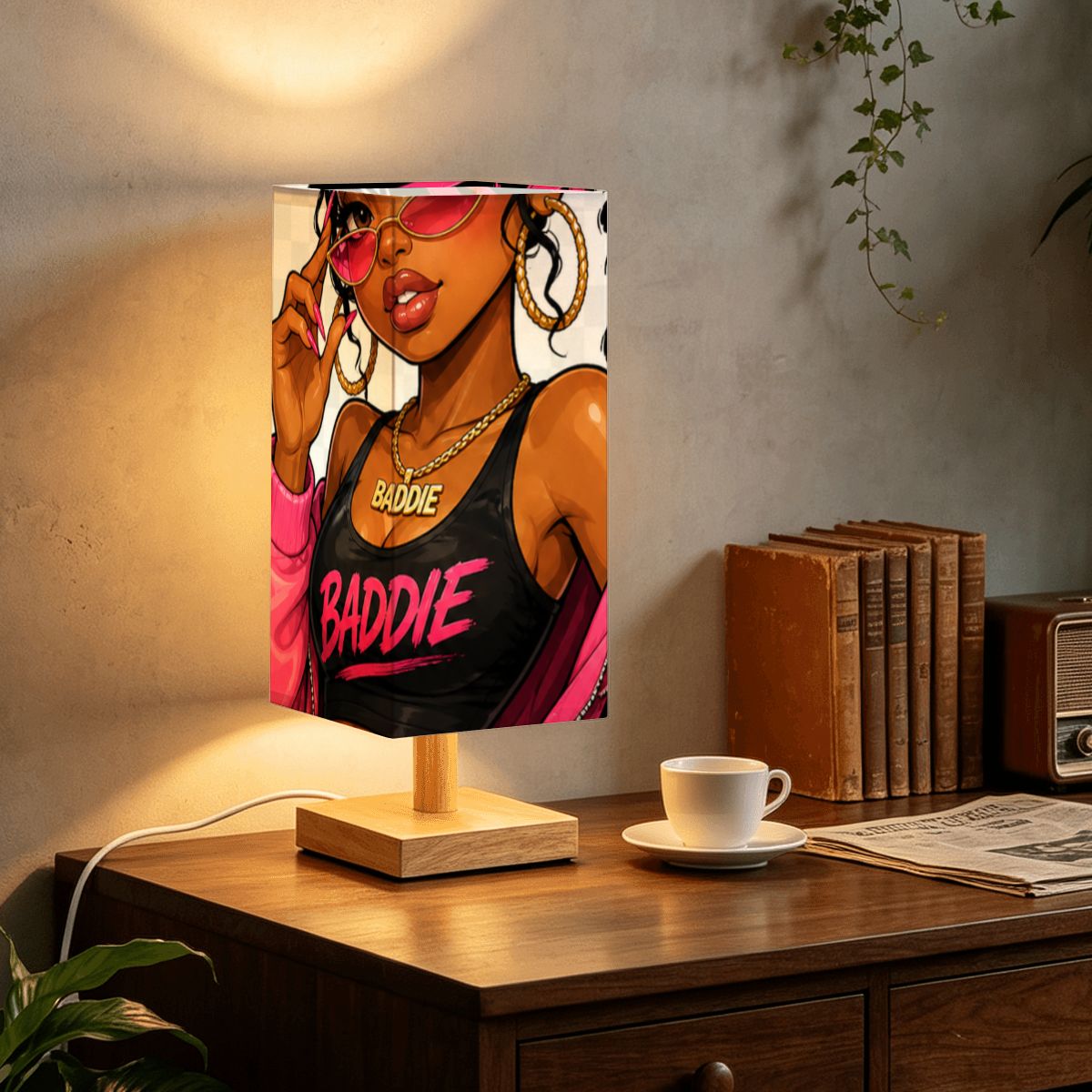 Baddie" Glam Table Lamp